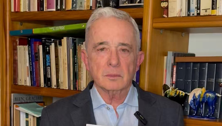 Álvaro Uribe - Foto ilustración cortesía internet
